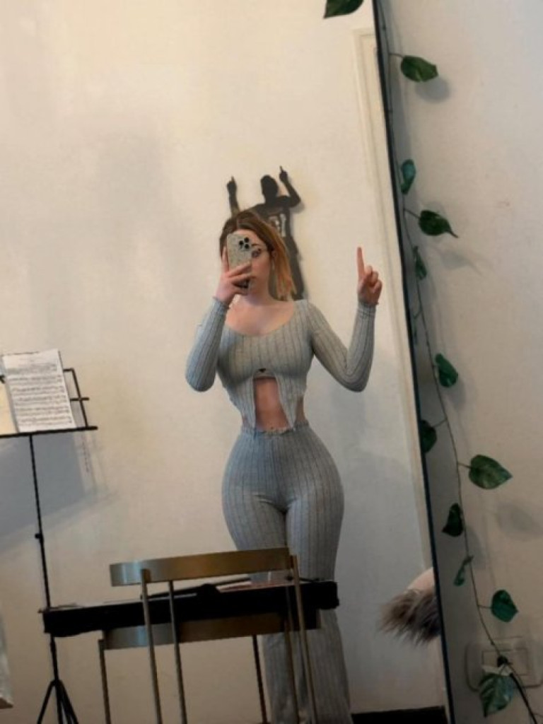 Profile picture 4